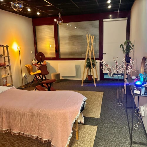 Terre de massages - Massage Tassin-la-Demi-Lune - Terre de massages - Photo Galerie - OneBooking