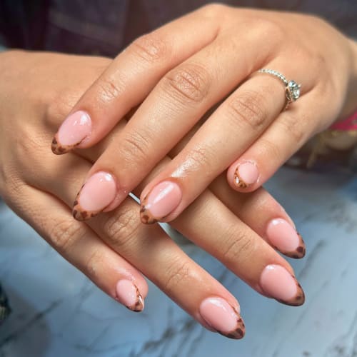 Hannah Nails & Cils - Institut de beauté Marseille - Hannah Nails & Cils - Photo Galerie - OneBooking