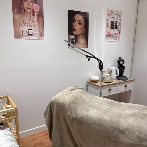 Pose douceurs chez Mylaa Evans - Institut de beauté Clermont-Ferrand - Pose douceurs chez Mylaa Evans - Photo Galerie - OneBooking