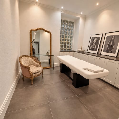 Esthezone - Coiffure Nice - Yaffa Maison de beauté - Exclusivement Féminin - Photo Galerie - OneBooking