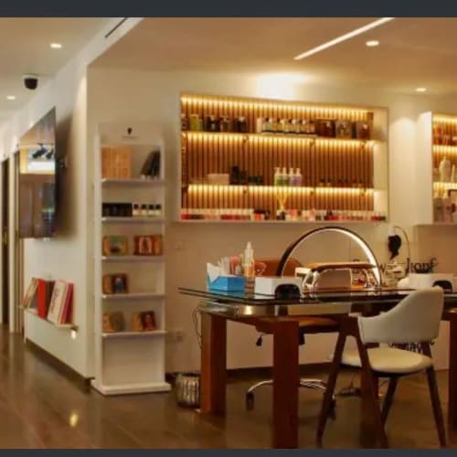 Nailsbyneila - Institut de beauté Cannes - Nailsbyneila - Photo Galerie - OneBooking