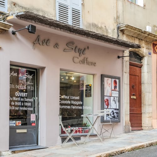 Art et Styl Coiffure - Sourcils & cils Grasse - Art et Styl Coiffure - Photo Galerie - OneBooking