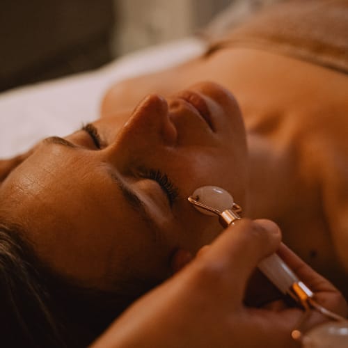 Expérience Vitalia - Soins du visage, Massages, Lumière pulsée - Sourcils & cils Montauban - Expérience Vitalia - Soins du visage, Massages, Lumière pulsée - Photo Galerie - OneBooking