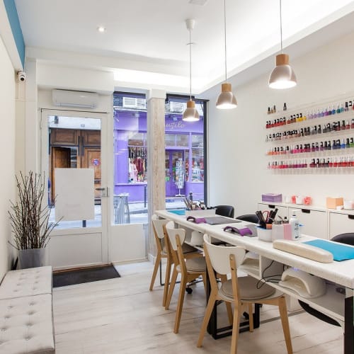 Salon Jeunesse - Onglerie Paris - Salon Jeunesse - Photo Galerie - OneBooking