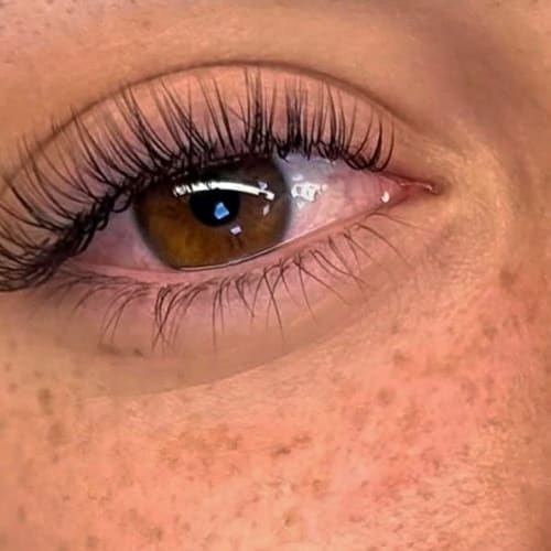 SK Academy & SK Lashes - Sourcils & cils Vénissieux - SK Academy & SK Lashes - Photo Galerie - OneBooking