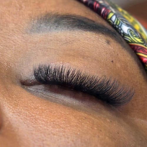 Une Pose chez Vivi - Sourcils & cils Nice - Une Pose chez Vivi - Photo Galerie - OneBooking