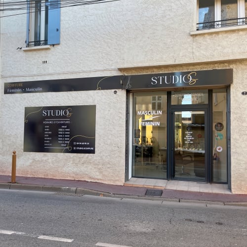 Studio S - Coiffure Le Luc - Studio S - Photo Galerie - OneBooking