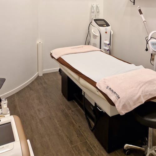 Laura - Institut de beauté - Onglerie Vitry-sur-Seine - Laura - Institut de beauté - Photo Galerie - OneBooking