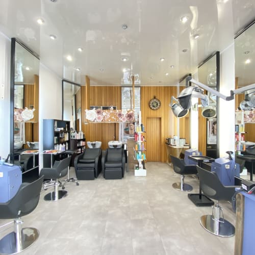 High Light Coiffure - Coiffure Cannes - High Light Coiffure - Photo Galerie - OneBooking
