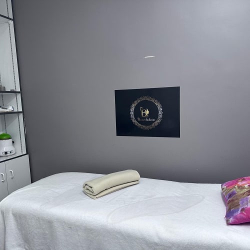 BEAUTE INDIENNE - Onglerie Annecy - BEAUTE INDIENNE - Photo Galerie - OneBooking