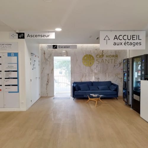 Cap Horn - Clinique Esthétique - Sourcils & cils Montreuil - Cap Horn - Clinique Esthétique - Photo Galerie - OneBooking