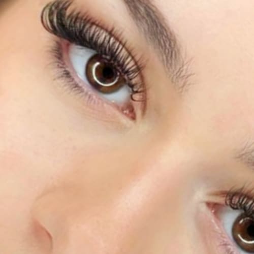 Ongles cils 06 - Sourcils & cils Nice - Ongles cils 06 - Photo Galerie - OneBooking