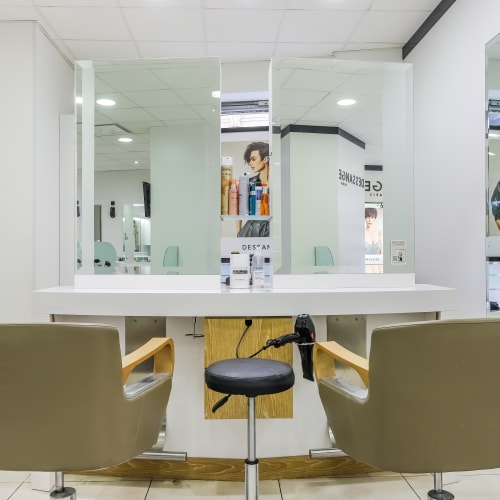 DESSANGE - Nîmes - Coiffure Nîmes - DESSANGE - Nîmes - Photo Galerie - OneBooking