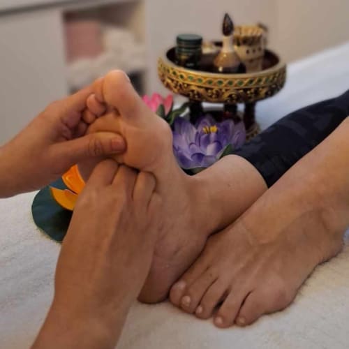 IRIS Massage Thai - Sourcils & cils Aubagne - IRIS Massage Thai - Photo Galerie - OneBooking