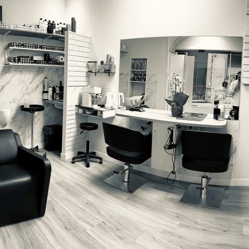 Salon de Denis - Coiffure Grenoble - Salon de Denis - Photo Galerie - OneBooking