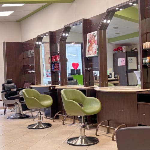 Aline Coiffure - Sourcils & cils Chelles - Aline Coiffure - Photo Galerie - OneBooking