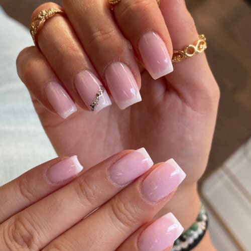 Sanails Porcelaine - Onglerie Marseille - Sanails Porcelaine - Photo Galerie - OneBooking