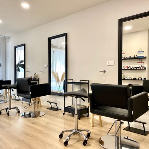 Manon Hair  (chez maison Roquelongue) - Coiffure Toulouse - Manon Hair  (chez maison Roquelongue) - Photo Galerie - OneBooking
