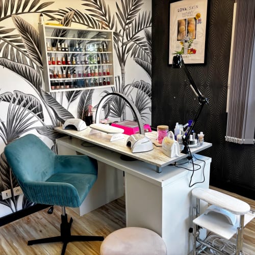 Ongles et Soins - Onglerie Saint-Raphaël - Ongles et Soins - Photo Galerie - OneBooking