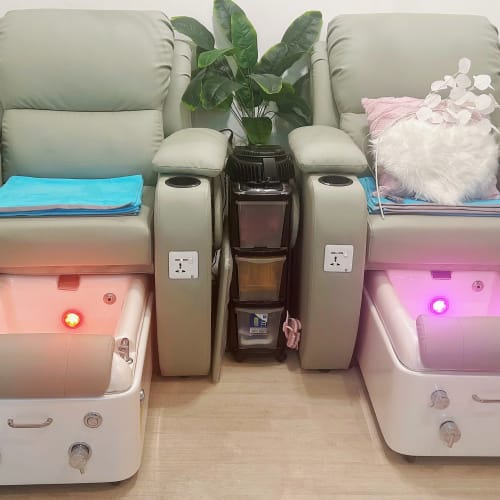 Glow up Nails & Beauty - Institut de beauté Melun - Glow up Nails & Beauty - Photo Galerie - OneBooking