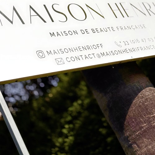 MAISON HENRI | MAISON DE BEAUTÉ FRANÇAISE - Sourcils & cils Nice - MAISON HENRI | MAISON DE BEAUTÉ FRANÇAISE - Photo Galerie - OneBooking