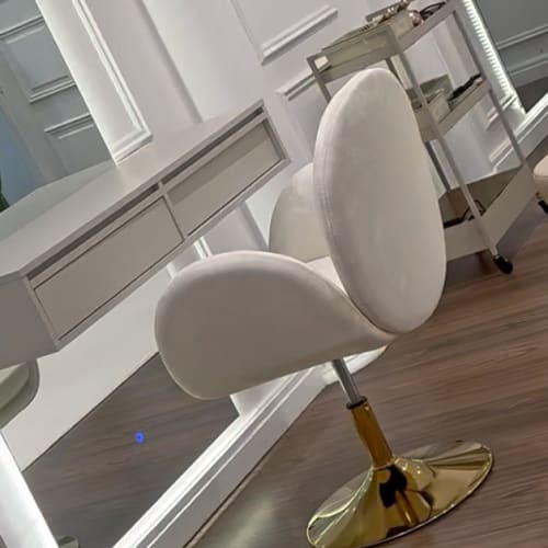 Ma petite robe rouge - Barbier Lens - Ma petite robe rouge - Photo Galerie - OneBooking