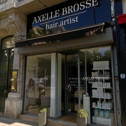 Axelle Brosse Hair Artist - Coiffure Saint-Étienne - Axelle Brosse Hair Artist - Photo Galerie - OneBooking