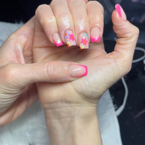 Beauty Bar By Eya - Sourcils & cils Grasse - Beauty Bar By Eya - Photo Galerie - OneBooking