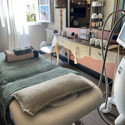 Silhouette & Care (LPG - Soin Minceur - Anti Ride Visage - Drainage et Lymphatique) - Sourcils & cils Nice - Silhouette & Care (LPG - Soin Minceur - Anti Ride Visage - Drainage et Lymphatique) - Photo Galerie - OneBooking
