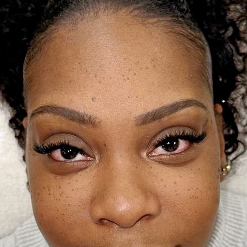 Elayah Esthetic - Sourcils & cils Troyes - Elayah Esthetic - Photo Galerie - OneBooking