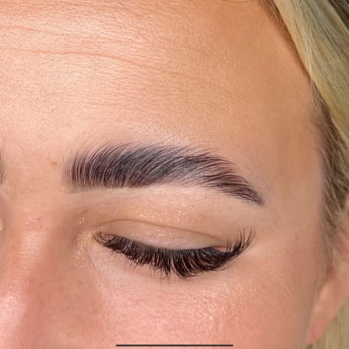 FolksBeauty - Onglerie Saint-Brieuc - FolksBeauty - Photo Galerie - OneBooking
