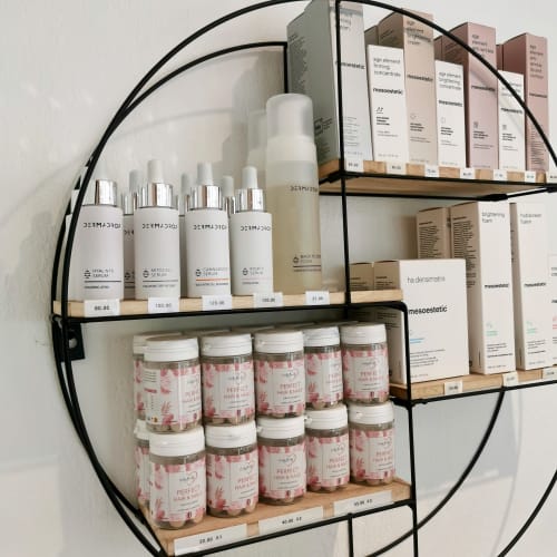 Lady Beauty | Soins visage & corps | Cosmelan Expert | Massage | Pressotherapie - Sourcils & cils Nice - Lady Beauty | Soins visage & corps | Cosmelan Expert | Massage | Pressotherapie - Photo Galerie - OneBooking
