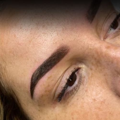 LÉA PERRAUD STUDIO - EXTENSIONS, TACHES DE ROUSSEURS & GRAINS DE BEAUTÉ, LASH & BROW LIFT - Institut de beauté Angers - LÉA PERRAUD STUDIO - EXTENSIONS, TACHES DE ROUSSEURS & GRAINS DE BEAUTÉ, LASH & BROW LIFT - Photo Galerie - OneBooking