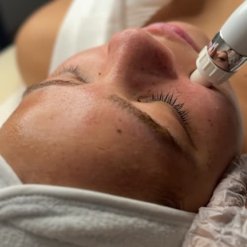 B-Otyskin Skincare - Sourcils & cils Ivry-sur-Seine - B-Otyskin Skincare - Photo Galerie - OneBooking