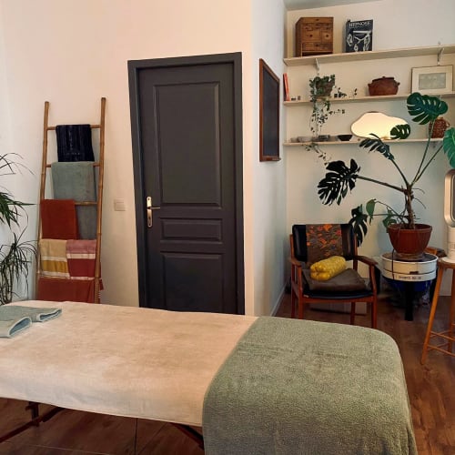 Naturopathie et Massage - Massage Marseille - Naturopathie et Massage - Photo Galerie - OneBooking