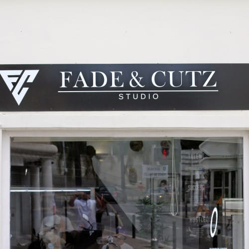 6 BARBER - Barbier Cannes - 6 BARBER - Photo Galerie - OneBooking