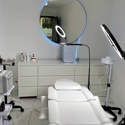 Clinicskin - Coiffure Mantes-la-Jolie - Clinicskin - Photo Galerie - OneBooking