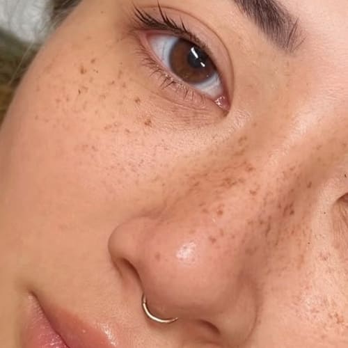 Lixie - Strass et Tâches de Rousseurs - Institut de beauté Montpellier - Lixie - Strass et Tâches de Rousseurs - Photo Galerie - OneBooking