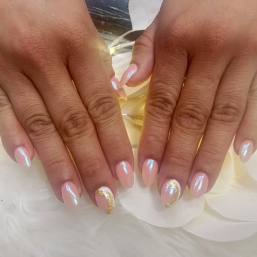 Glow up Nails & Beauty - Institut de beauté Melun - Glow up Nails & Beauty - Photo Galerie - OneBooking