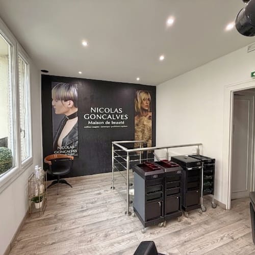 Nicolas Gonçalves - Onglerie Tours          (AGR  37262086) - Nicolas Gonçalves - Photo Galerie - OneBooking