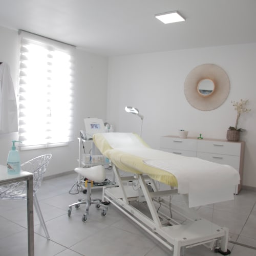 EFEPIL - ELECTROLYSE - Sourcils & cils Montigny-le-Bretonneux - EFEPIL - ELECTROLYSE - Photo Galerie - OneBooking