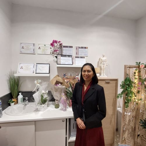 IRIS Massage Thai - Sourcils & cils Aubagne - IRIS Massage Thai - Photo Galerie - OneBooking