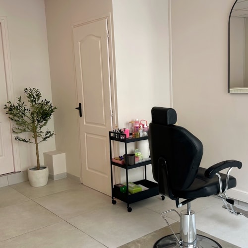 Aubrina Skin - Onglerie Dunkerque - Aubrina Skin - Photo Galerie - OneBooking