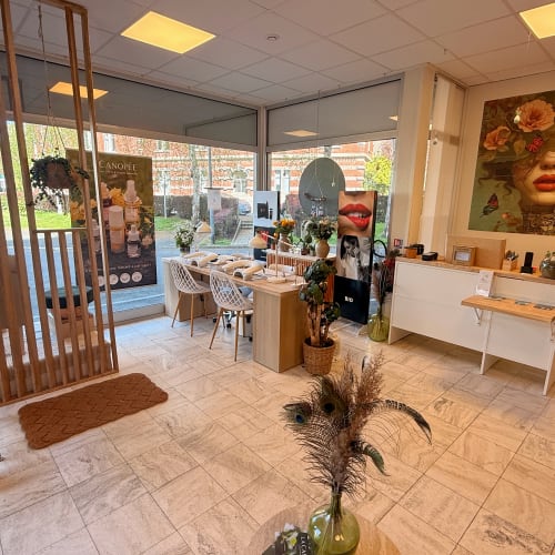 L’ATELIER DE LAURIE - Institut de beauté La Madeleine - L’ATELIER DE LAURIE - Photo Galerie - OneBooking