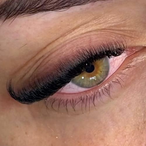 Hella Beauty - Coiffure Nîmes - Hella Beauty - Photo Galerie - OneBooking