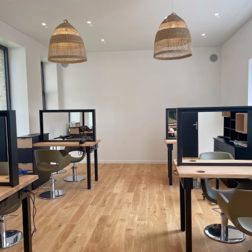 Le Salon by le Prieure - Coiffure Pont-l'Abbé - Le Salon by le Prieure - Photo Galerie - OneBooking