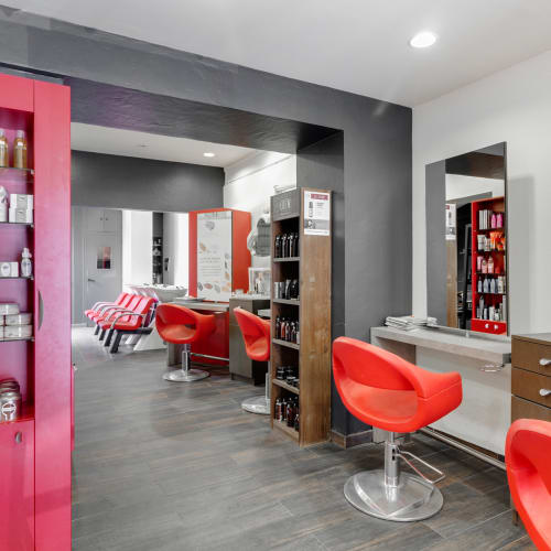 Harmonie Création - Coiffure Rezé - Harmonie Création - Photo Galerie - OneBooking