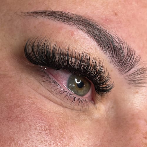 Cils Chic - Sourcils & cils Gennevilliers - Cils Chic - Photo Galerie - OneBooking