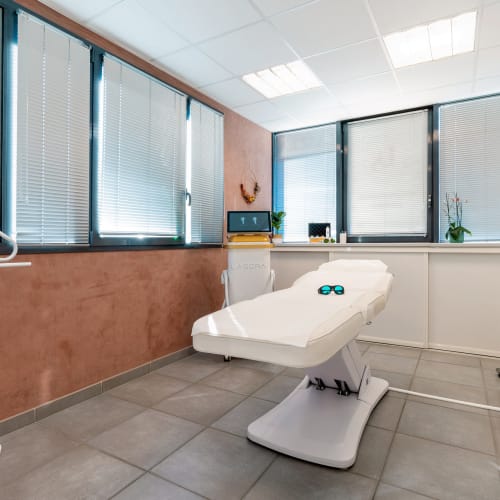 Lasera Épilation Laser & Électrolyse - Institut de beauté Béziers - Lasera Épilation Laser & Électrolyse - Photo Galerie - OneBooking