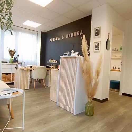 Prisca Institut Facialiste - Onglerie Villefranche-sur-Saône - Prisca Institut Facialiste - Photo Galerie - OneBooking
